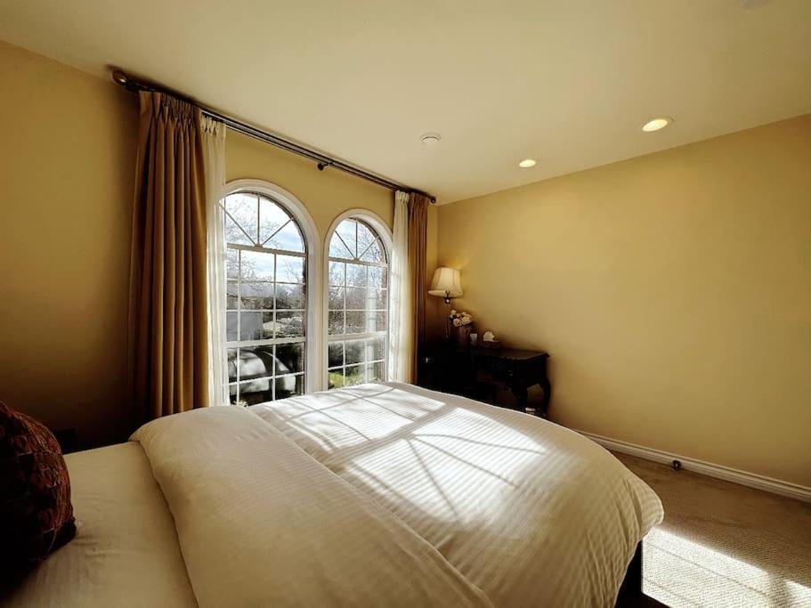 Super Cosy 8Bed & 6Bath In Vancouver Heart Near To Airport And Downtown Eksteriør bilde