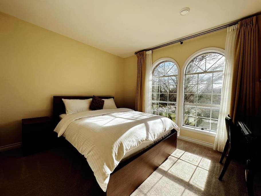 Super Cosy 8Bed & 6Bath In Vancouver Heart Near To Airport And Downtown Eksteriør bilde