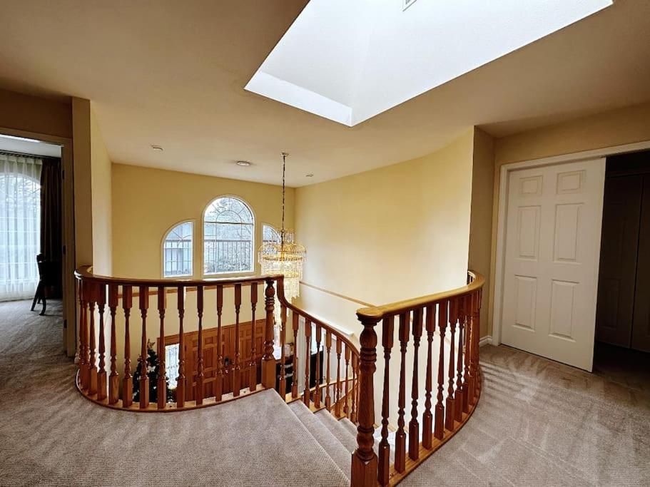 Super Cosy 8Bed & 6Bath In Vancouver Heart Near To Airport And Downtown Eksteriør bilde