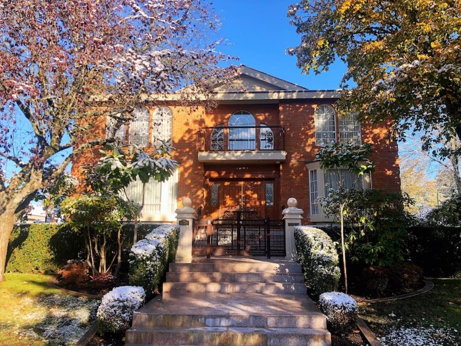 Super Cosy 8Bed & 6Bath In Vancouver Heart Near To Airport And Downtown Eksteriør bilde