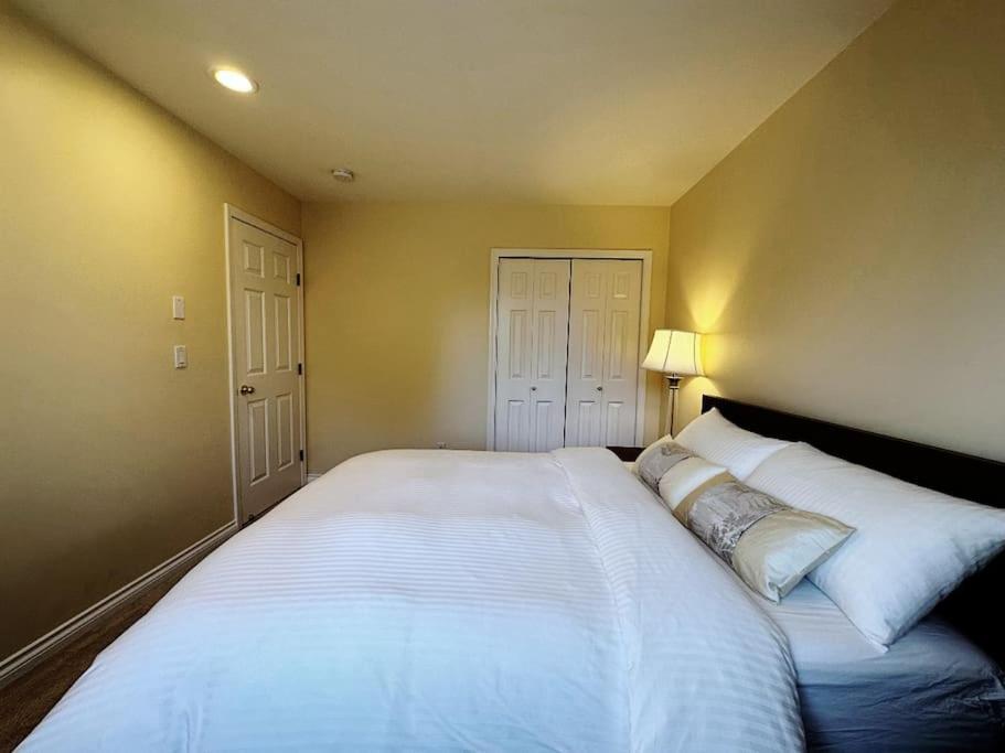 Super Cosy 8Bed & 6Bath In Vancouver Heart Near To Airport And Downtown Eksteriør bilde