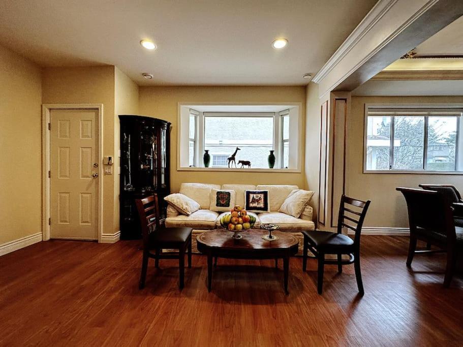 Super Cosy 8Bed & 6Bath In Vancouver Heart Near To Airport And Downtown Eksteriør bilde
